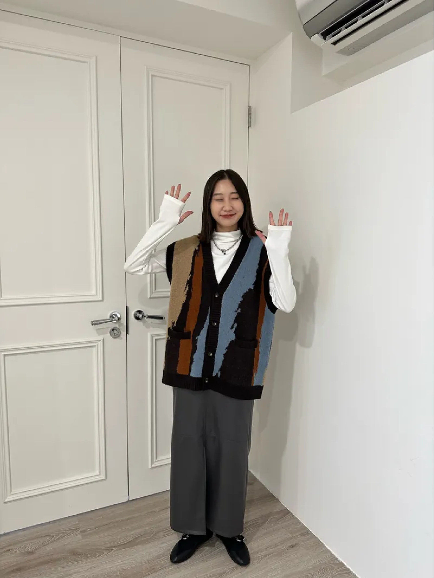 🇯🇵氣質妹妹的灰色皮裙