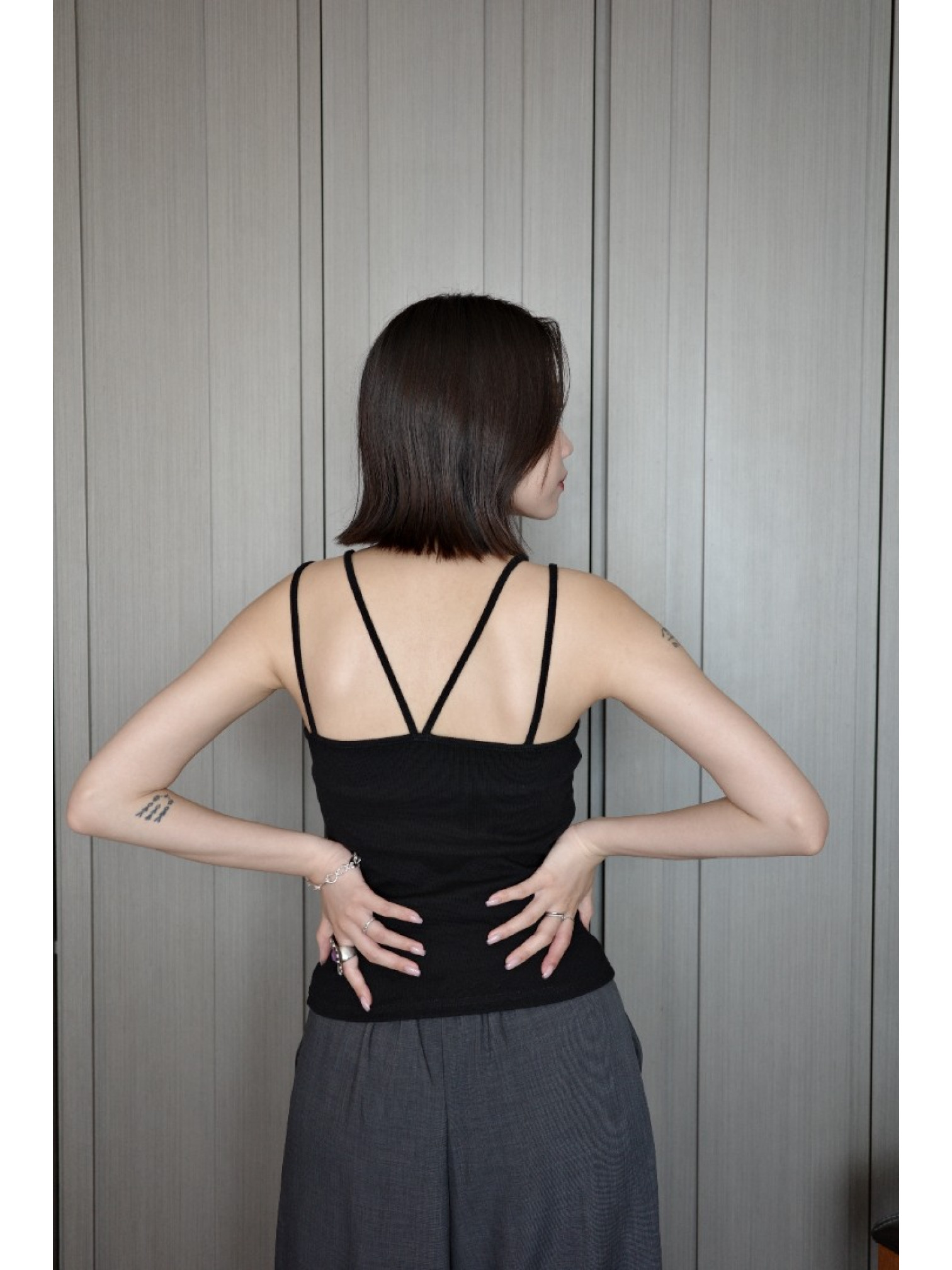 🇯🇵假兩件雙層細肩BRA TOP/兩色