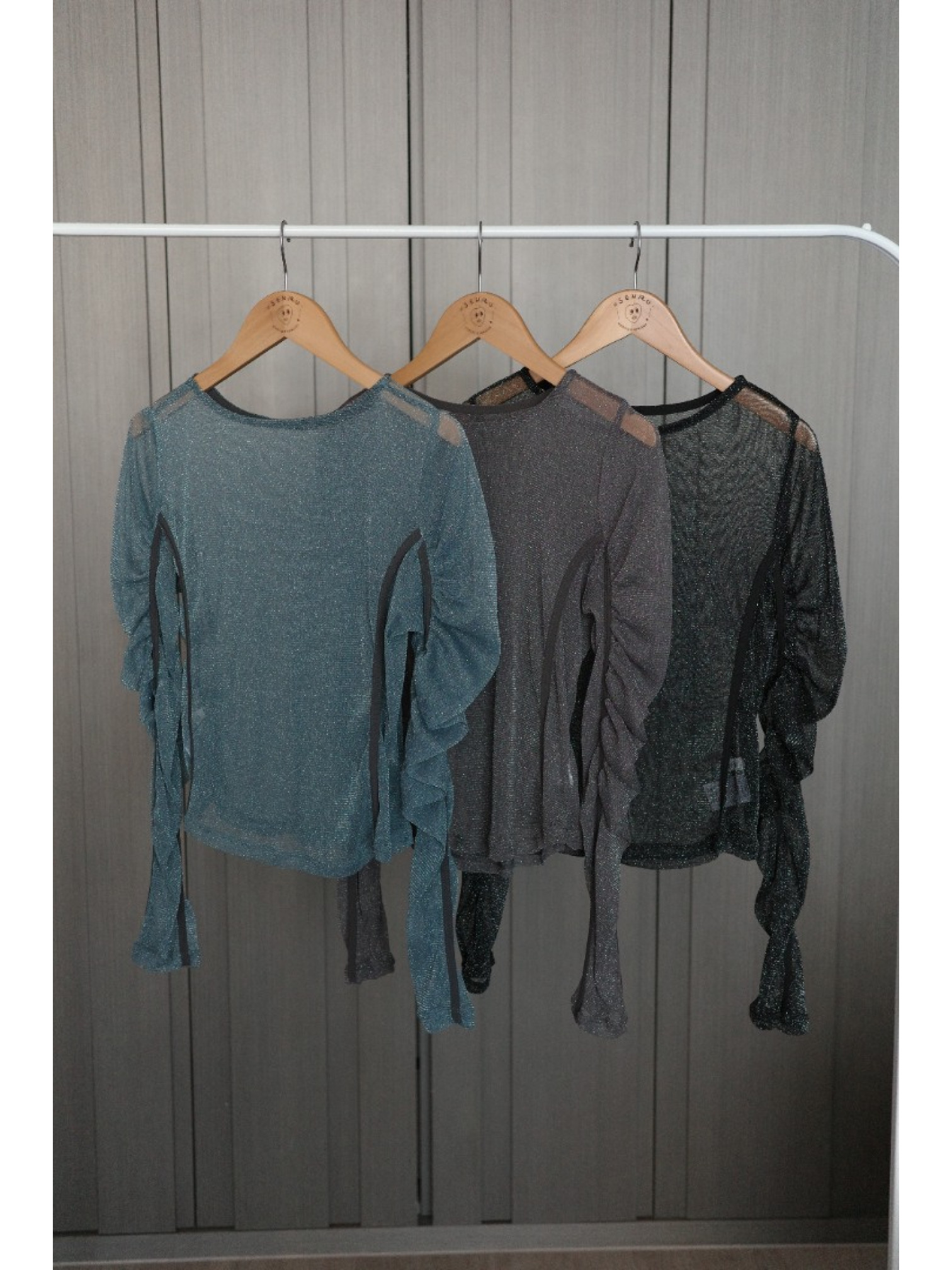 🇯🇵亮線薄紗泡泡袖透膚上衣/三色