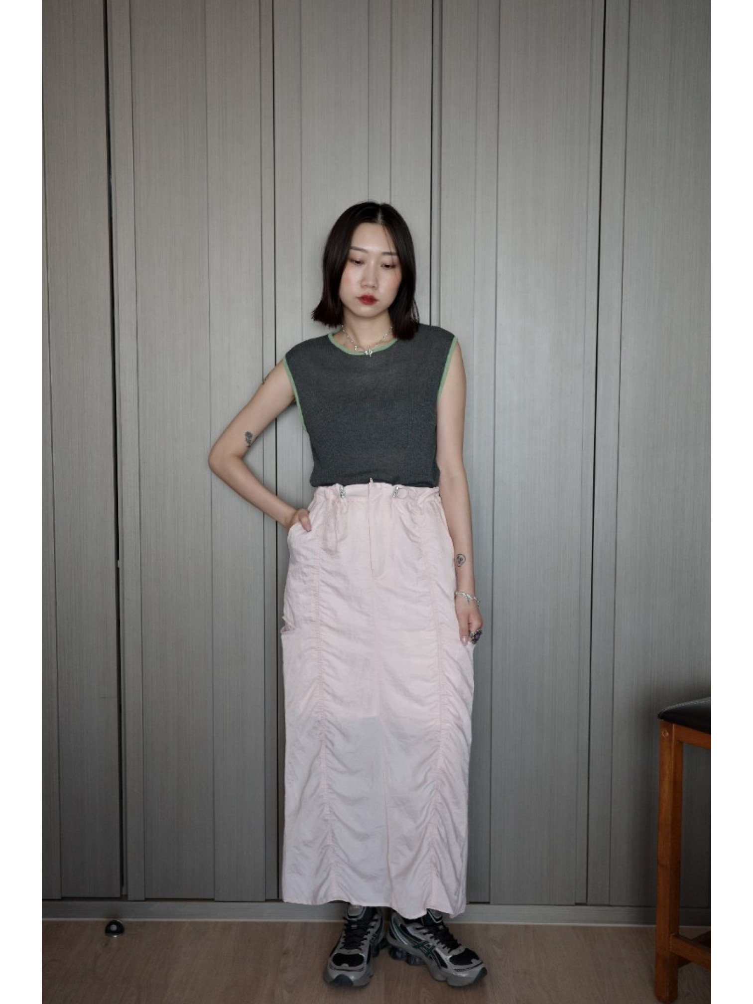 🇯🇵質感滾邊撞色針織背心/炭灰