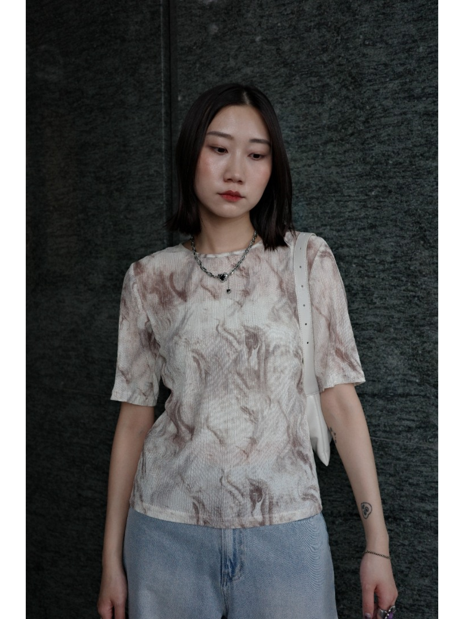 🇯🇵超舒適の渲染印花透透上衣/咖