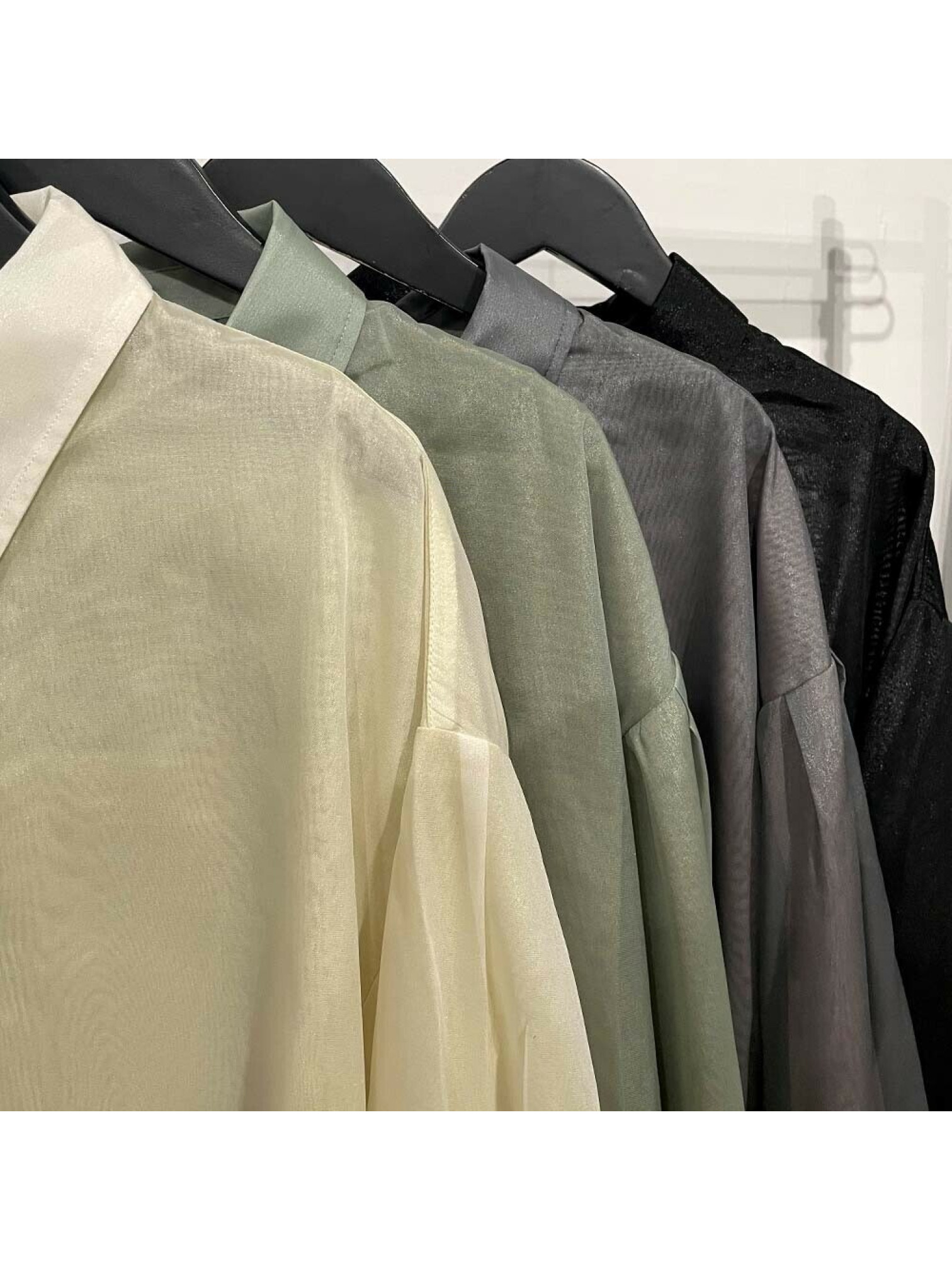 🇯🇵光澤透膚雙層襯衫/綠咖