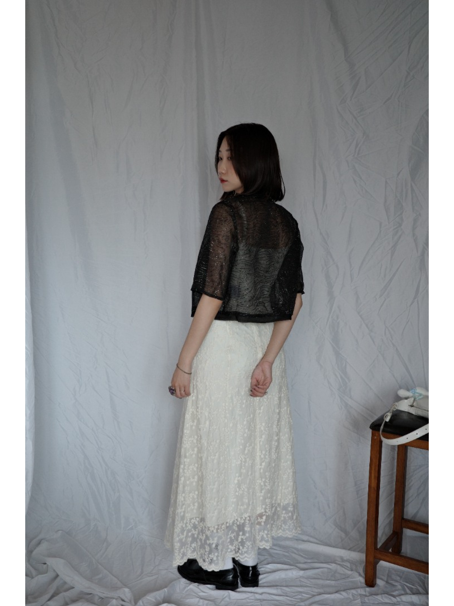 🇯🇵質感刺繡鉤式上衣/黑