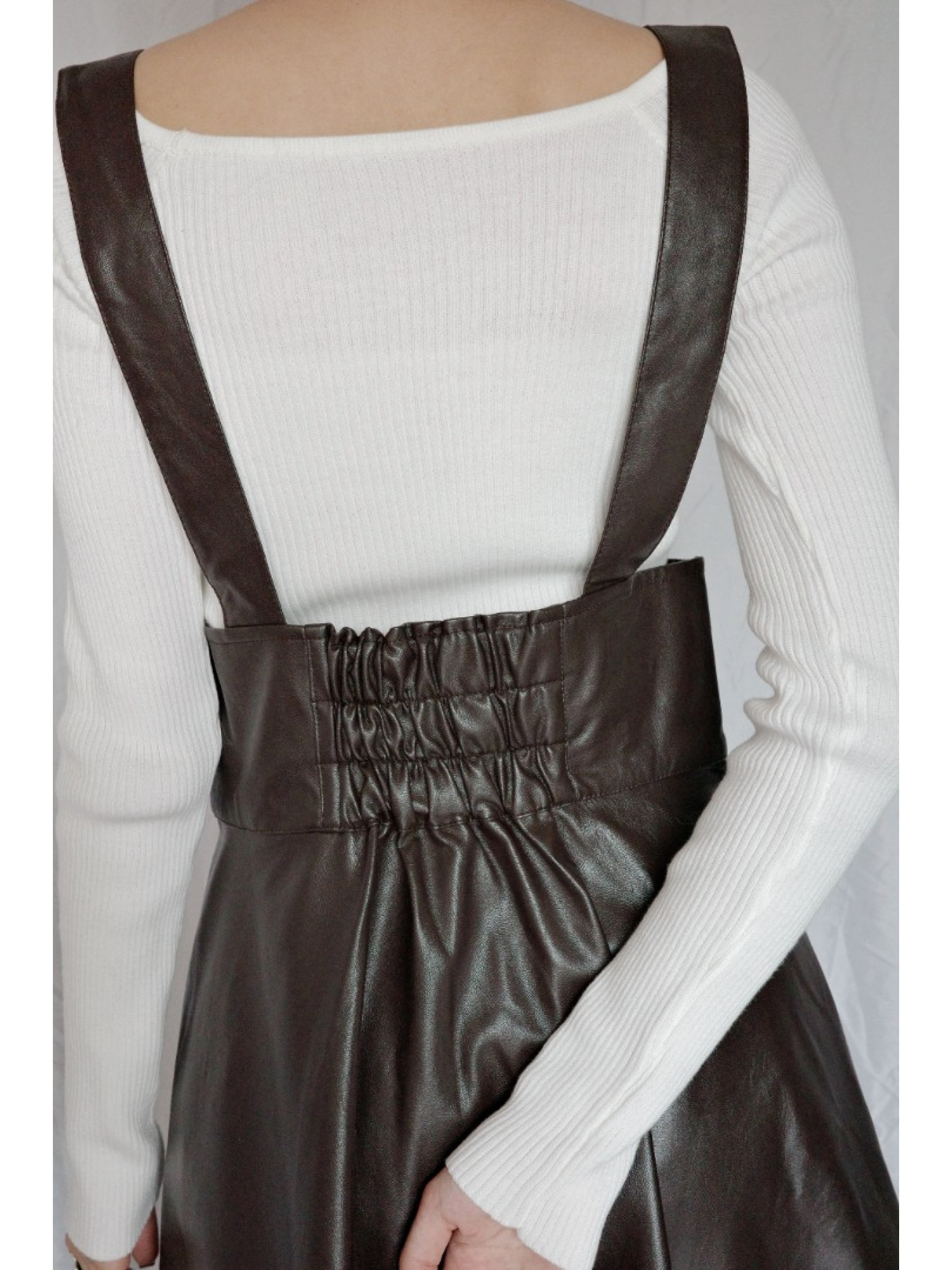 JP｜氣質皮革吊帶長裙/棕