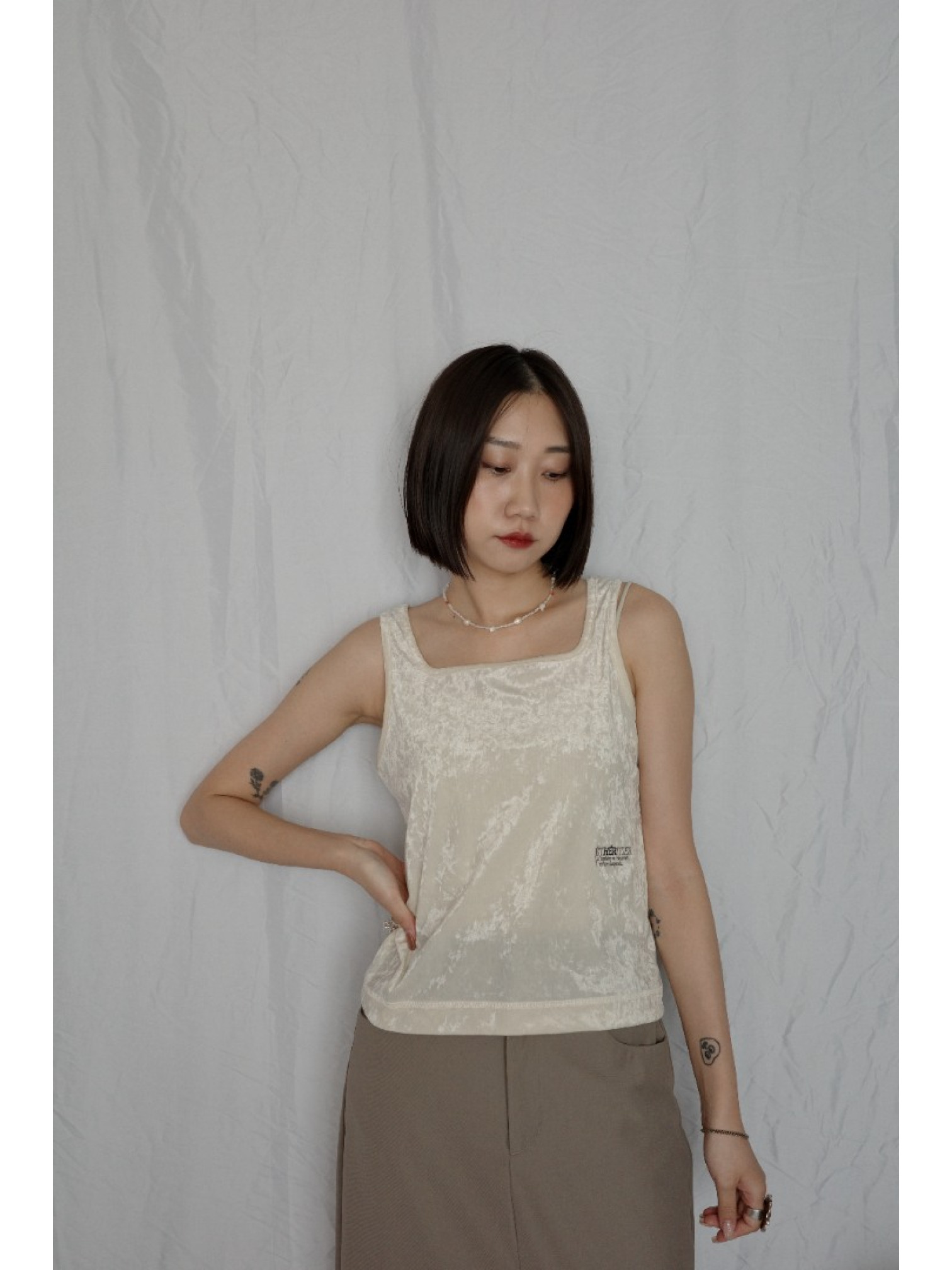 JP｜天鵝絨透視背心/米