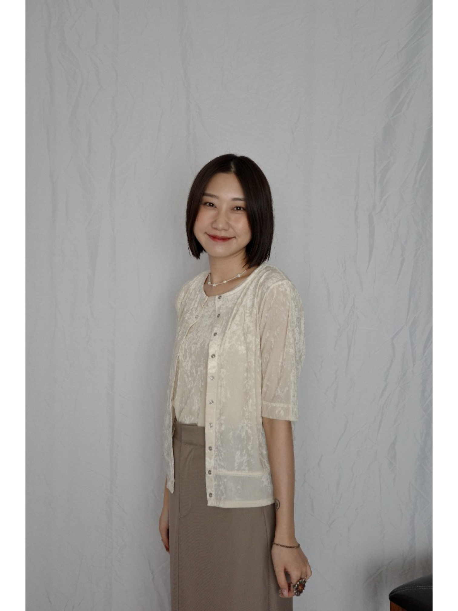 JP｜天鵝絨透視五分袖上衣/米