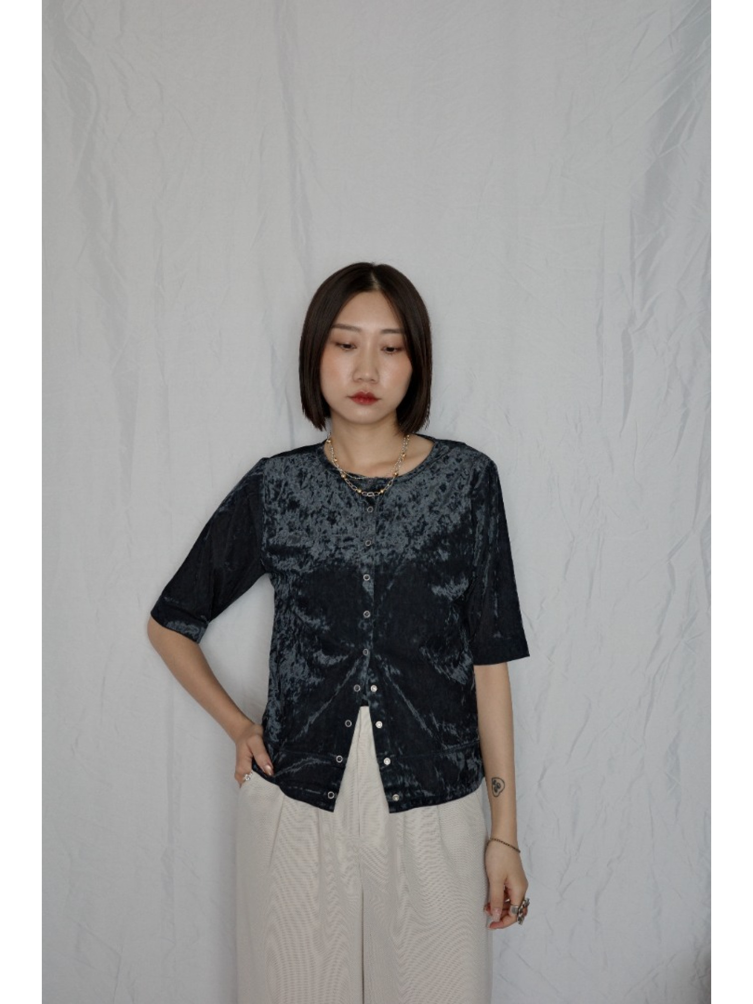 JP｜天鵝絨透視五分袖上衣/海軍藍