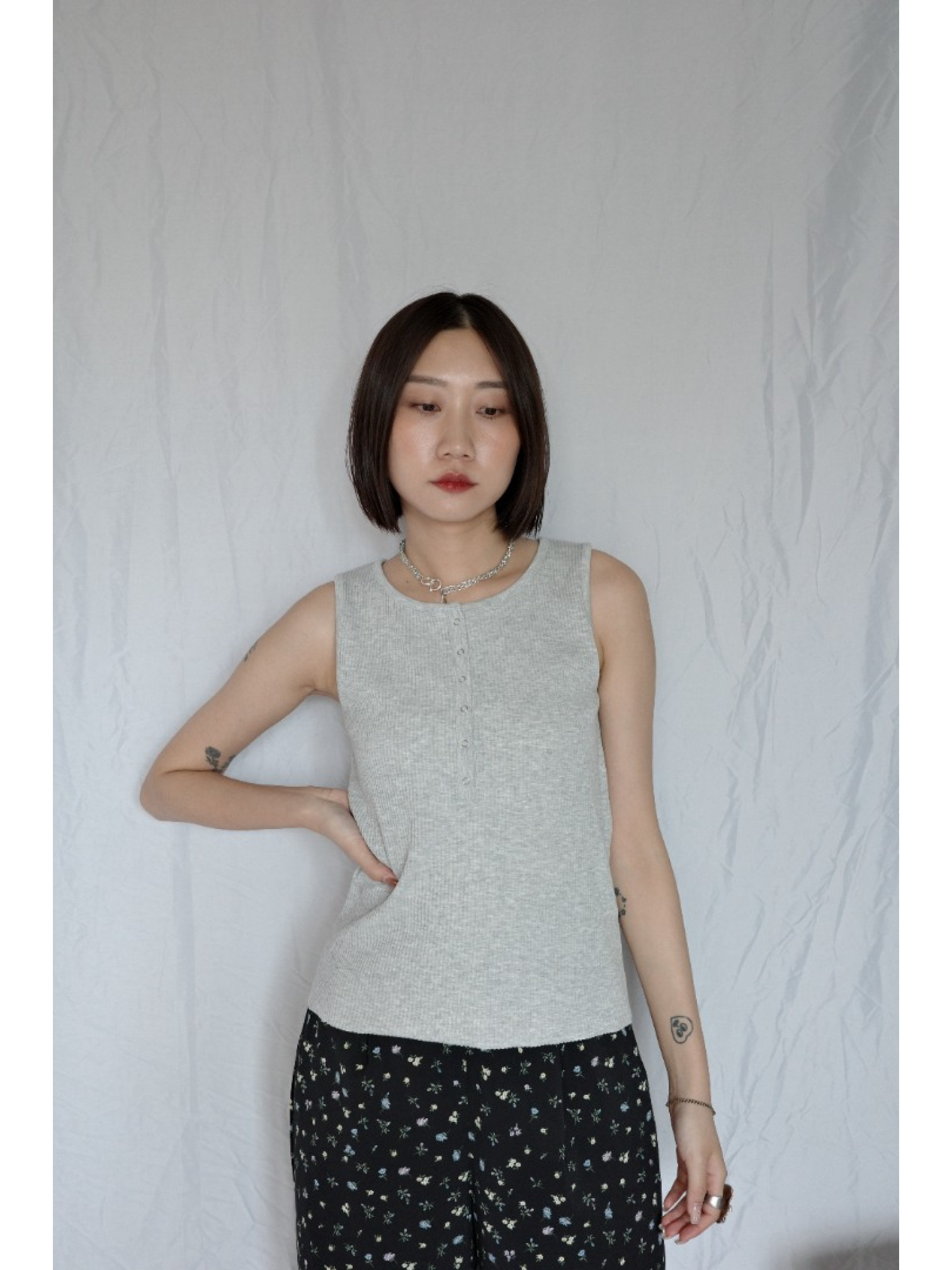 JP｜亨利領無袖背心/淺灰