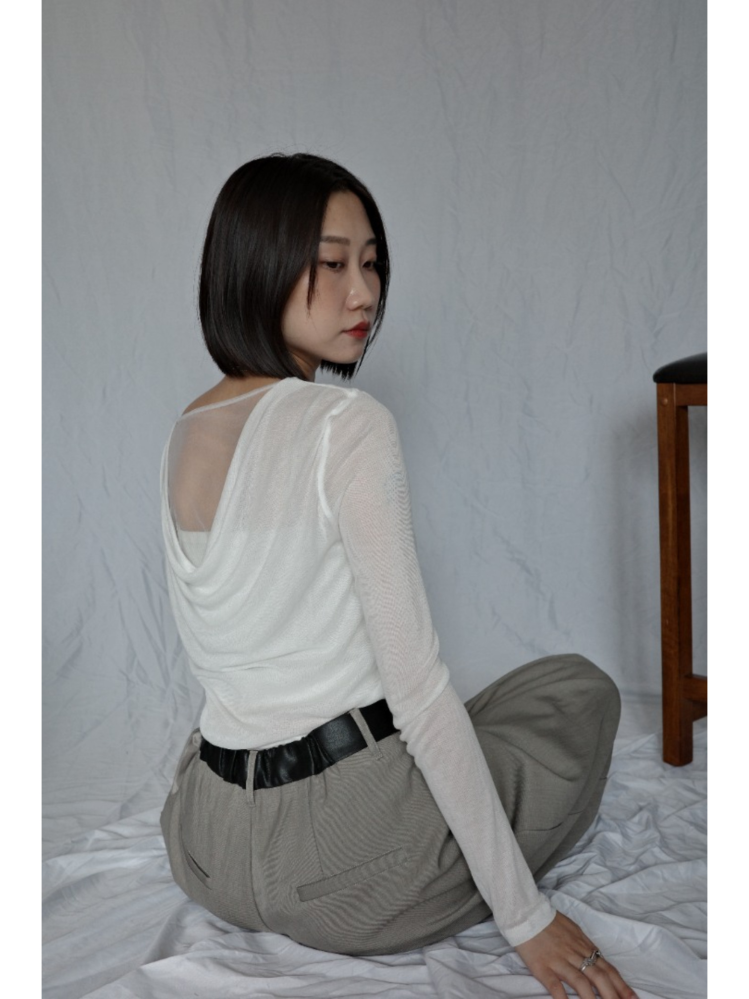 JP｜透感薄紗垂墜上衣/白