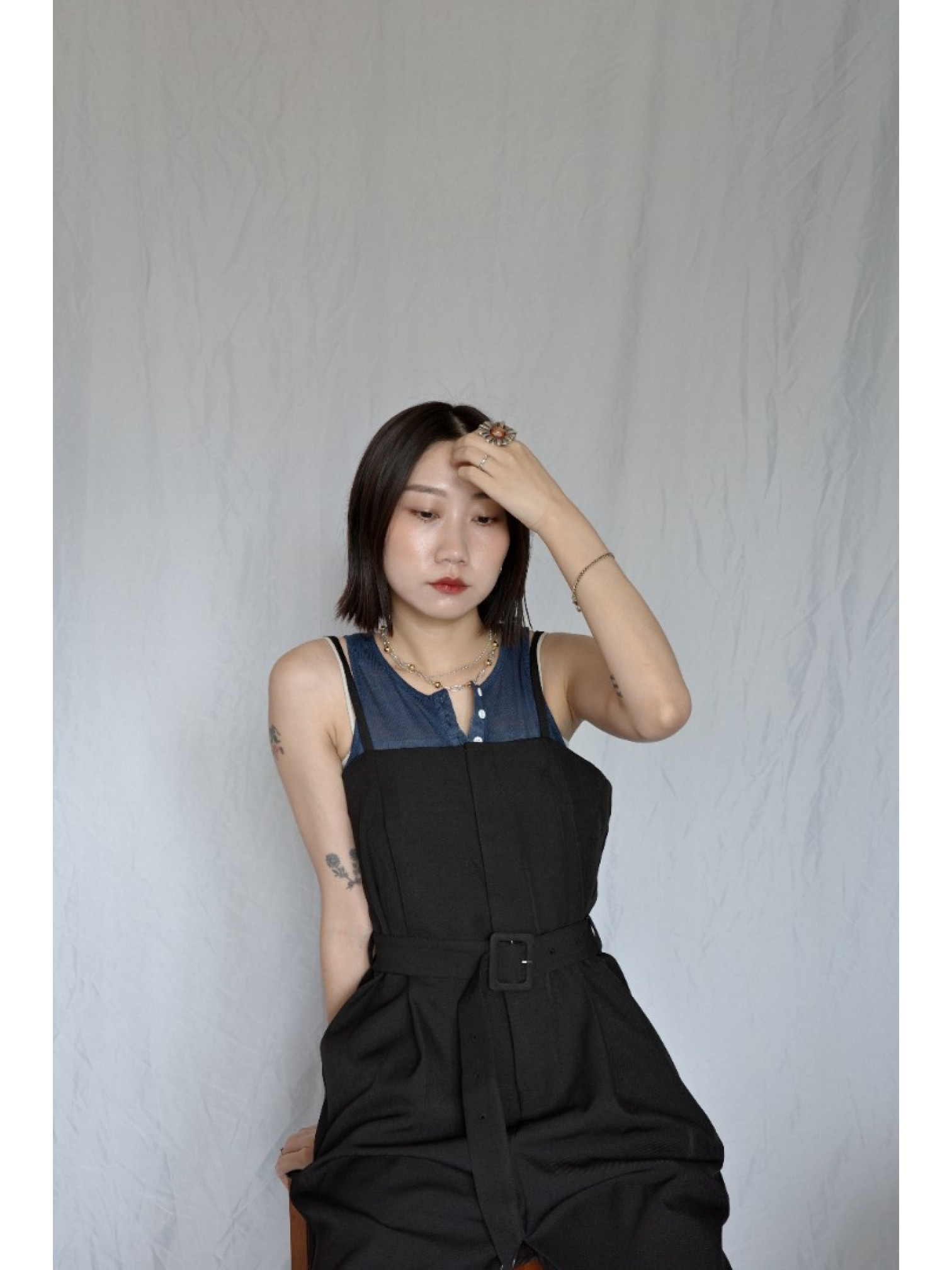 JP｜時髦立體剪裁吊帶褲/黑