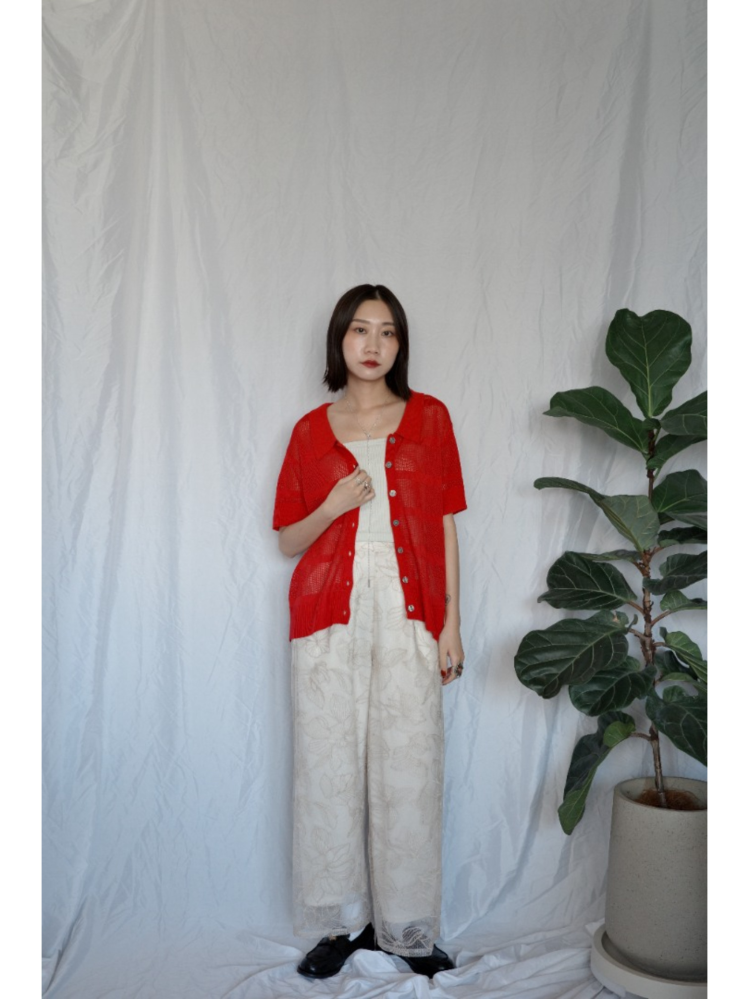 JP｜薄紗花卉刺繡直筒褲/米