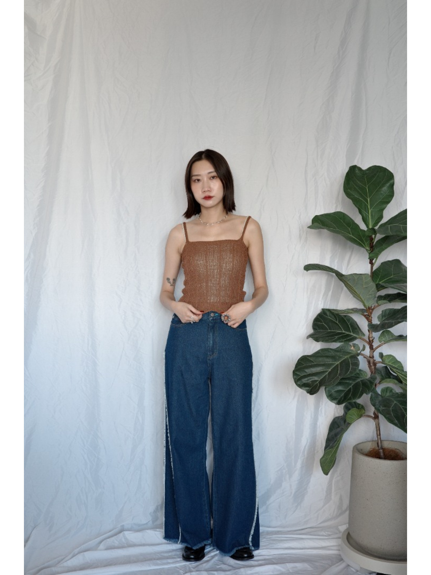 JP｜綁帶層次簍空上衣+背心兩件組/咖