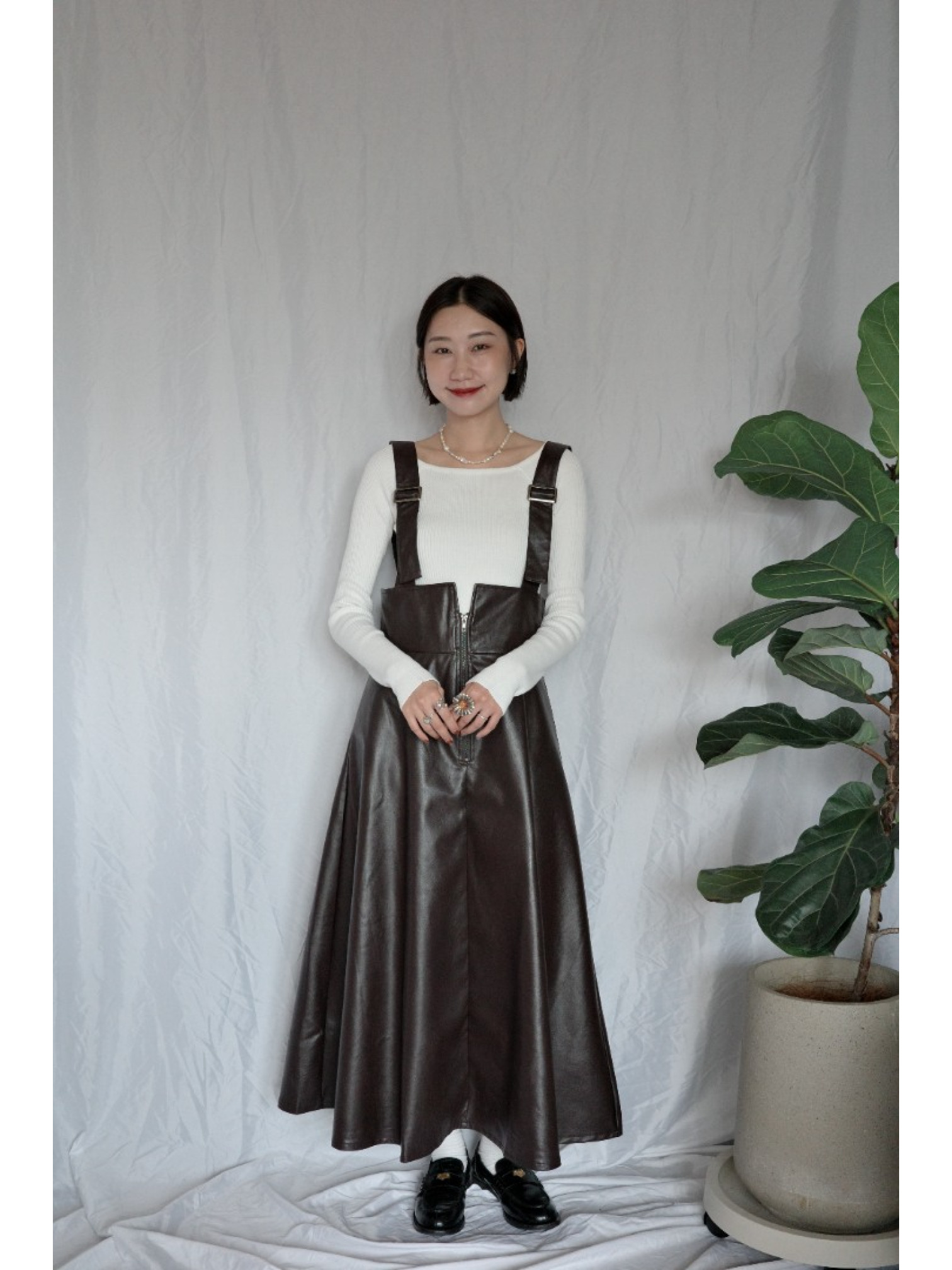 JP｜氣質皮革吊帶長裙/棕