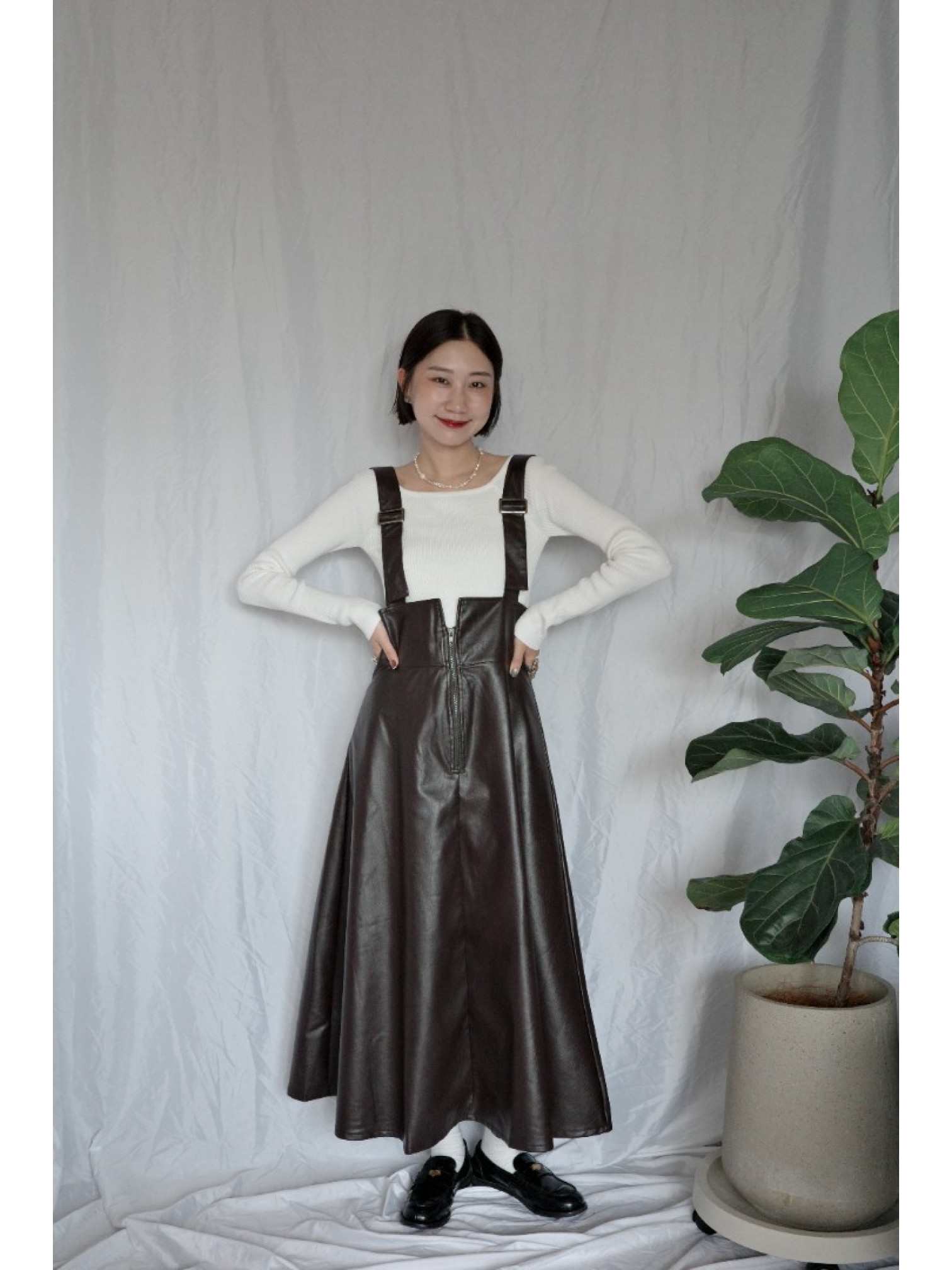 JP｜氣質皮革吊帶長裙/棕