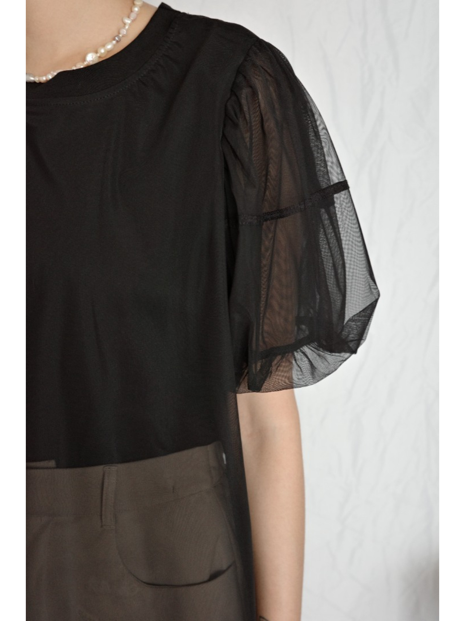 JP｜氣質公主袖薄紗上衣/黑