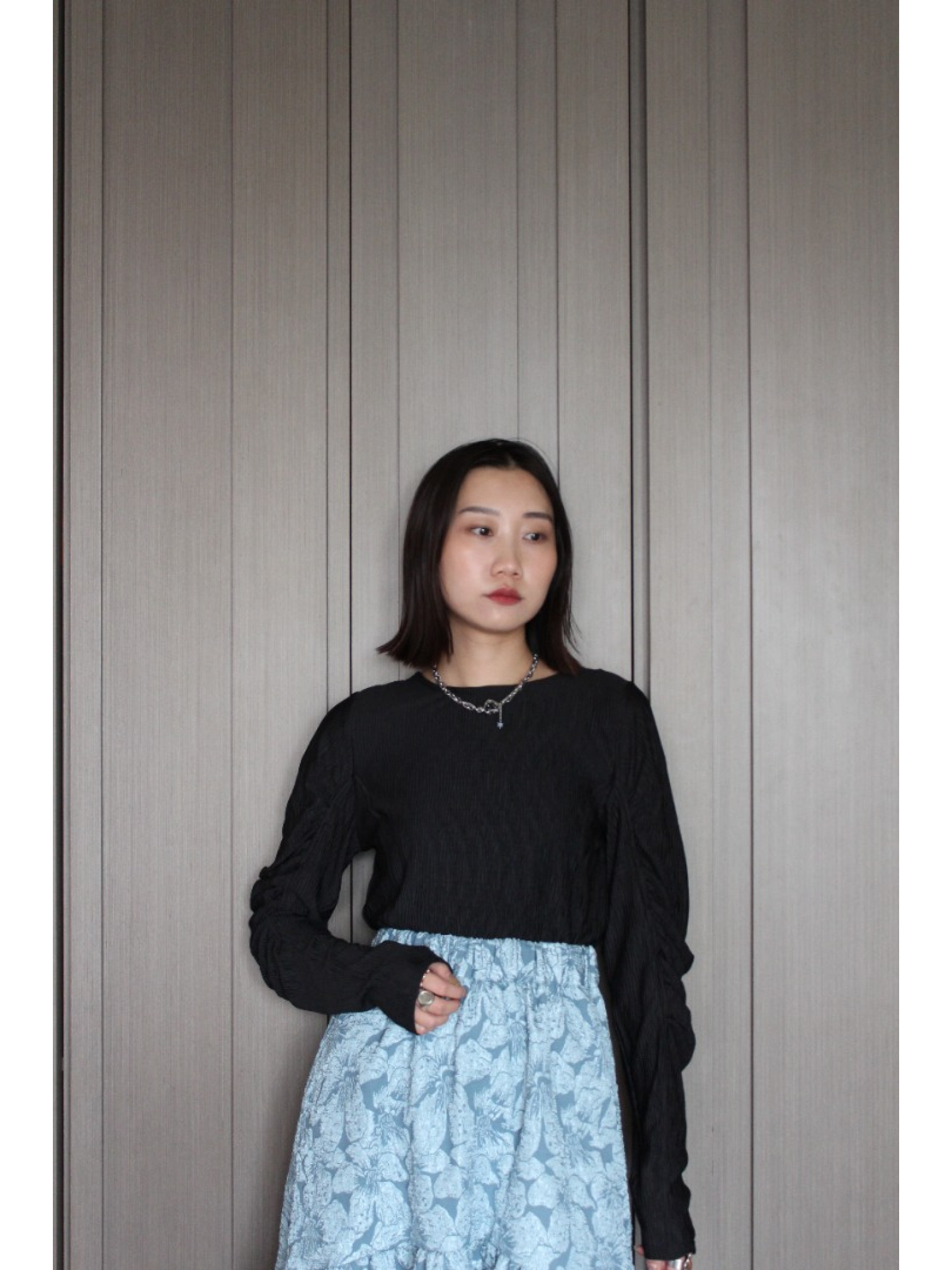 🇯🇵水波紋抓皺上衣/黑