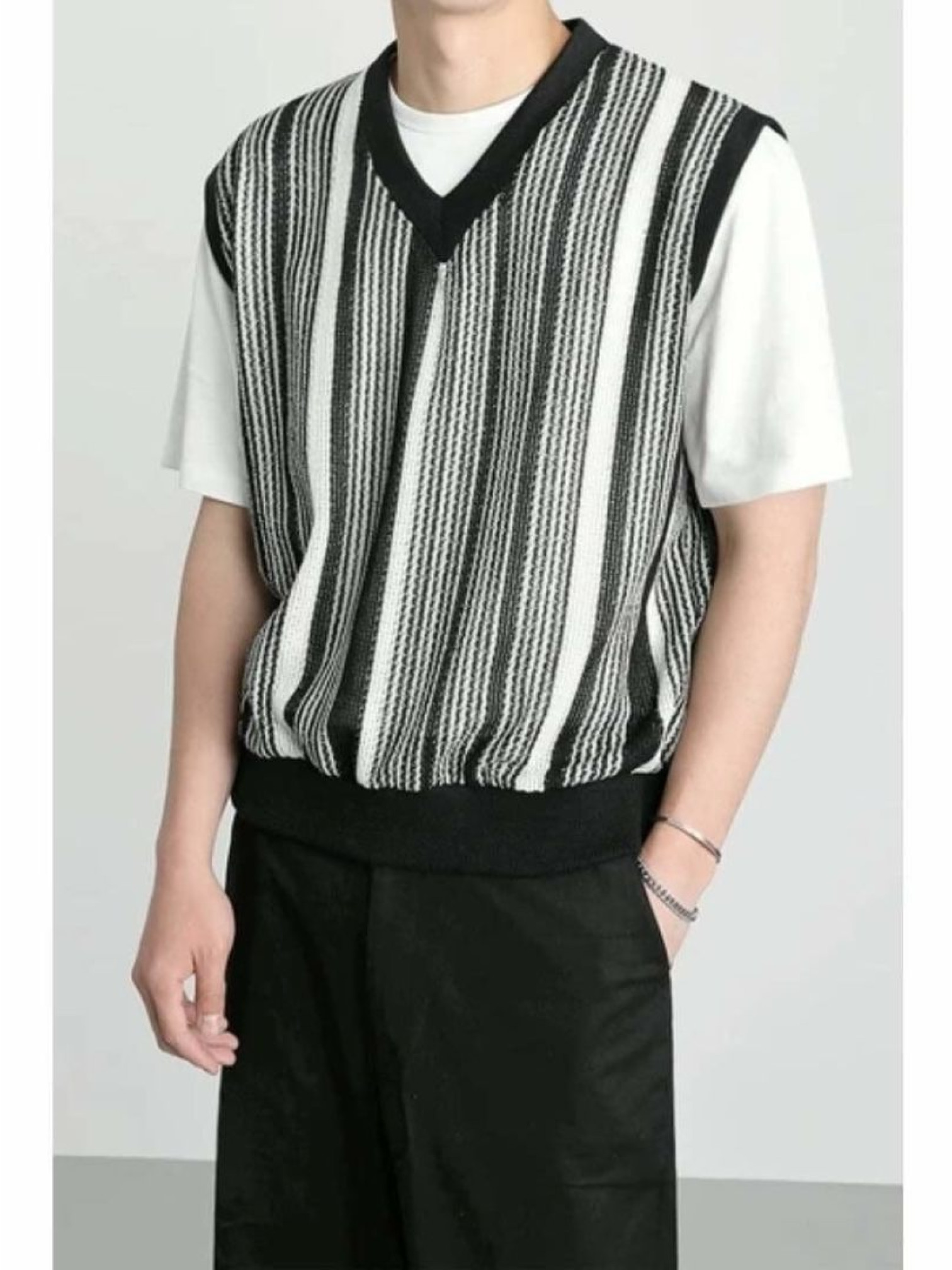 🇯🇵V領針織條紋背心/M