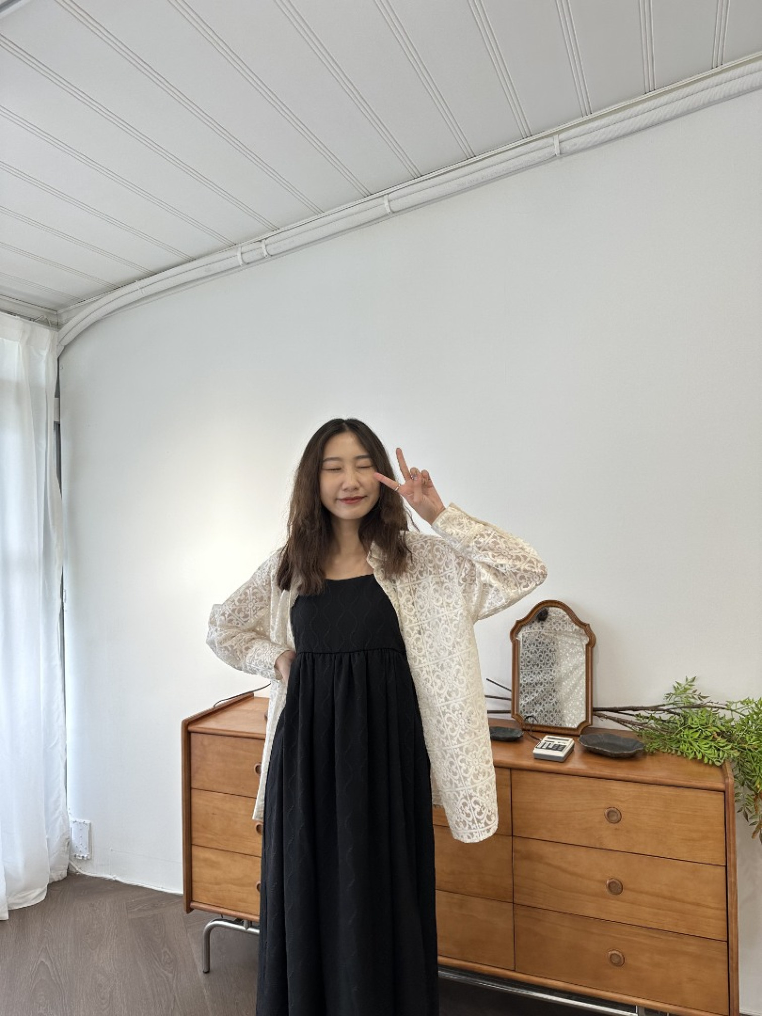 🇯🇵簍空雕花襯衫/白