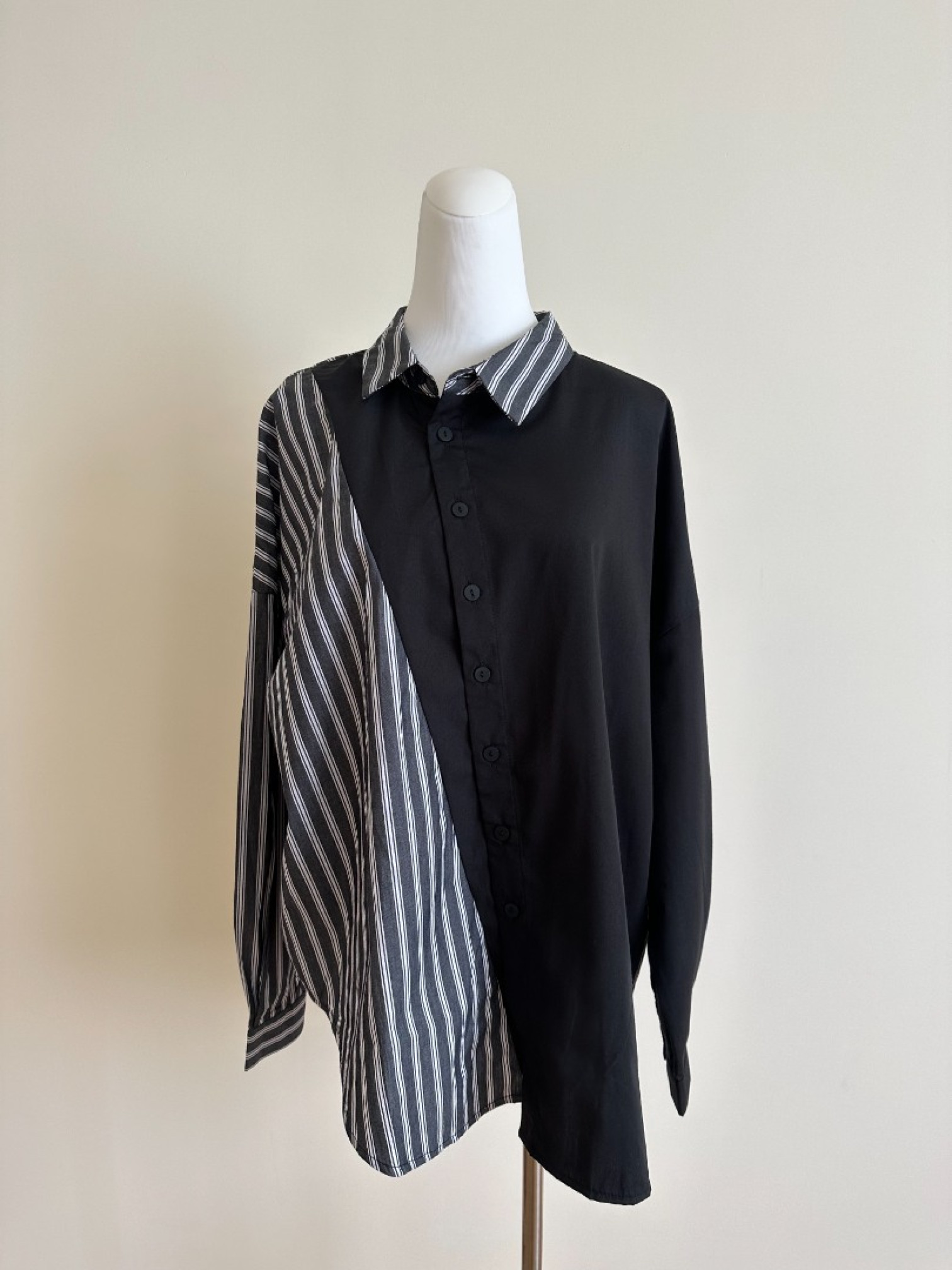 🇯🇵設計感條紋不對稱襯衫