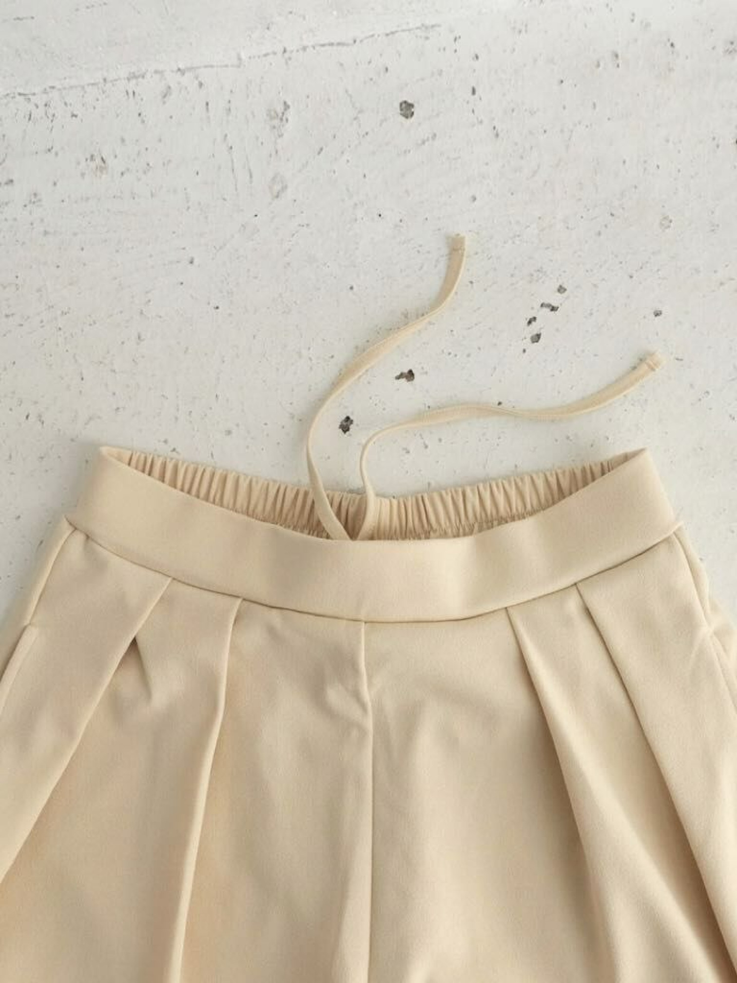 🇯🇵舒適抓褶落地棉寬褲/米