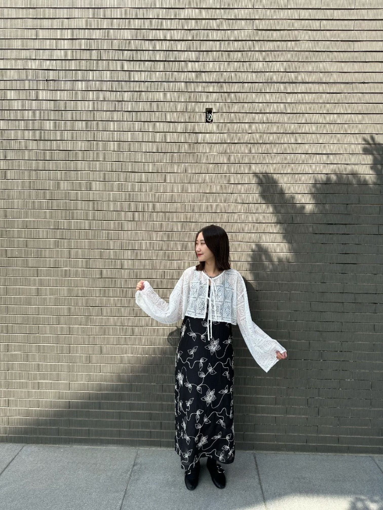 🇯🇵短版簍空雕花罩衫/三色