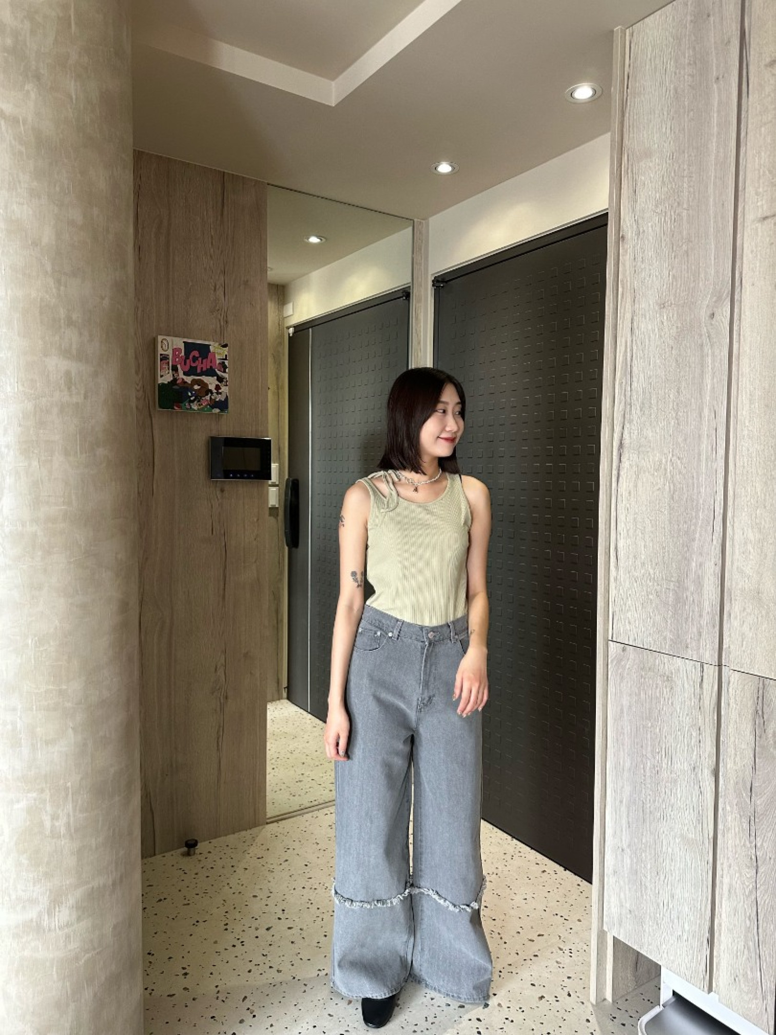 🇯🇵不規則綁帶背心/開心果綠