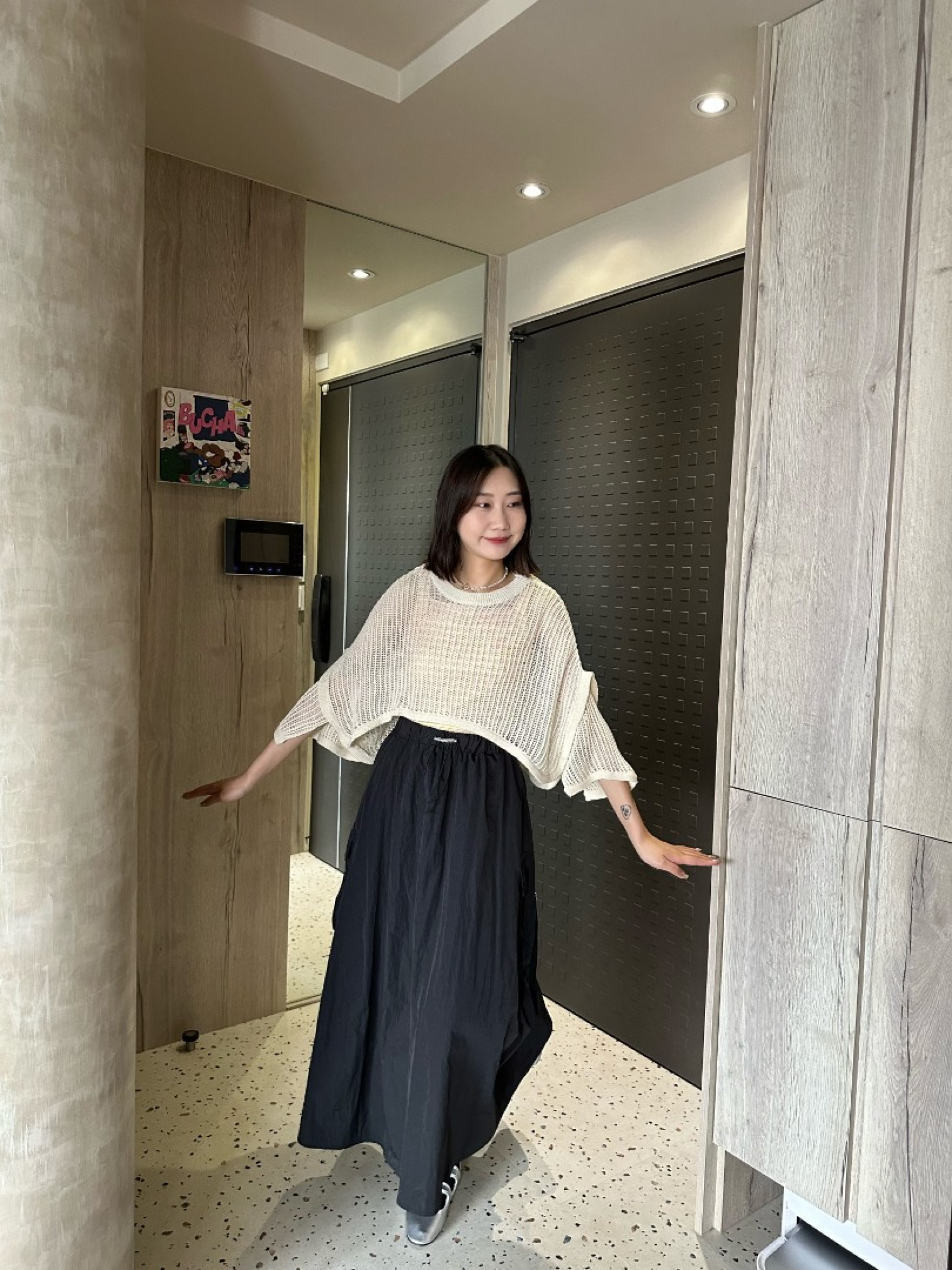 🇯🇵時髦の短版洞洞針織衫/杏