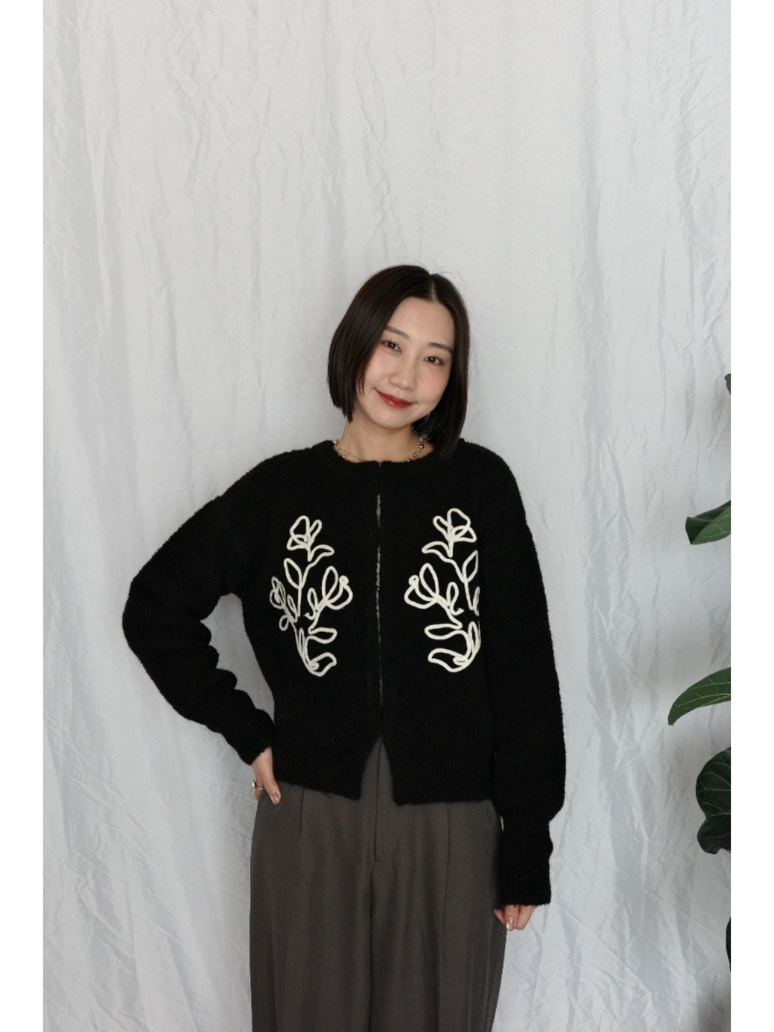 JP｜刺繡花卉羊毛開襟衫/包色價