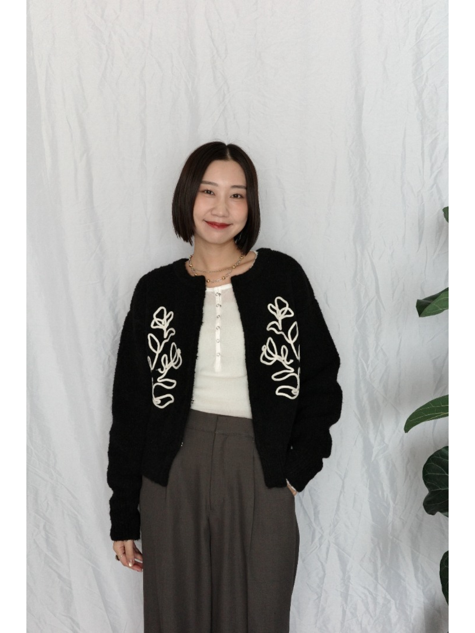 JP｜刺繡花卉羊毛開襟衫/包色價