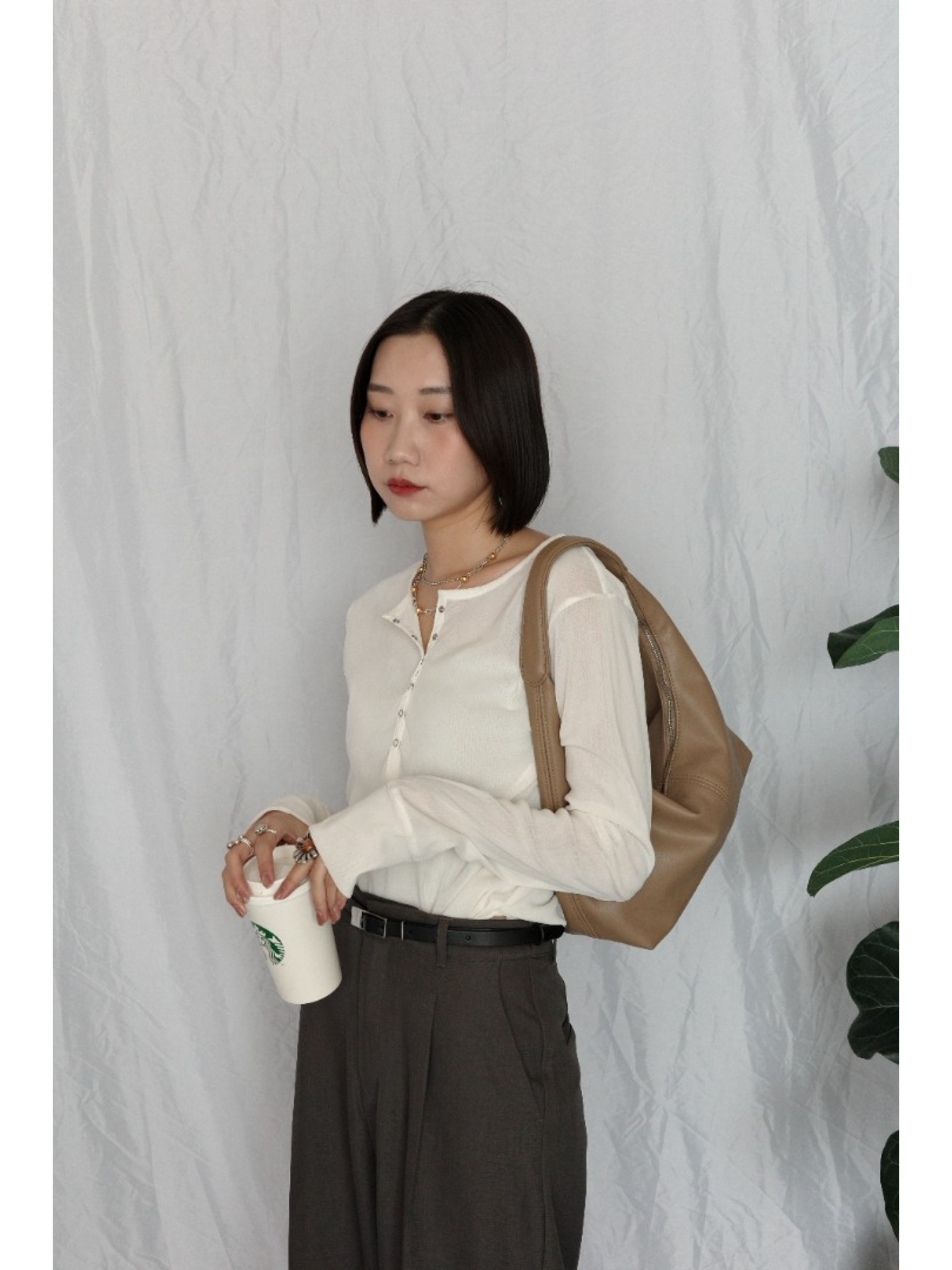 JP｜啞光天鵝絨上衣/象牙白