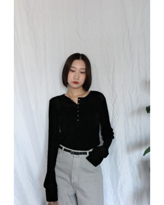 JP｜啞光天鵝絨上衣/黑