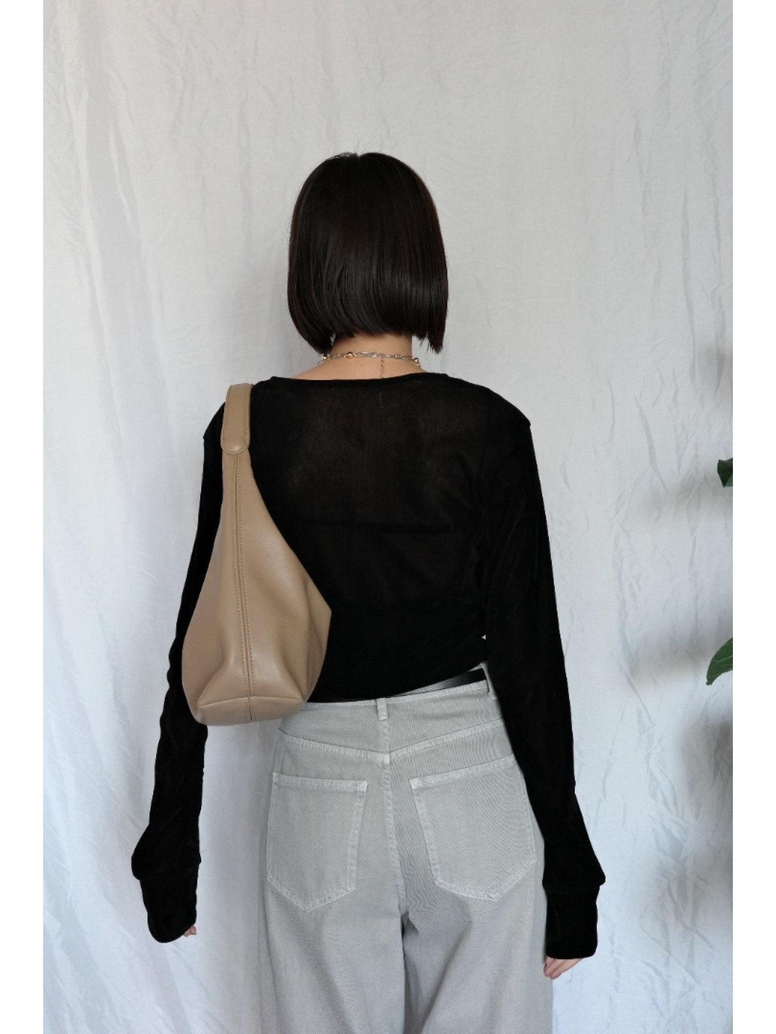 JP｜啞光天鵝絨上衣/黑