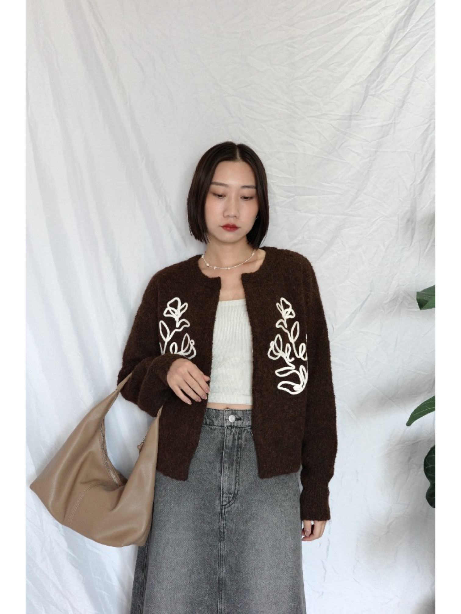 JP｜刺繡花卉羊毛開襟衫/包色價