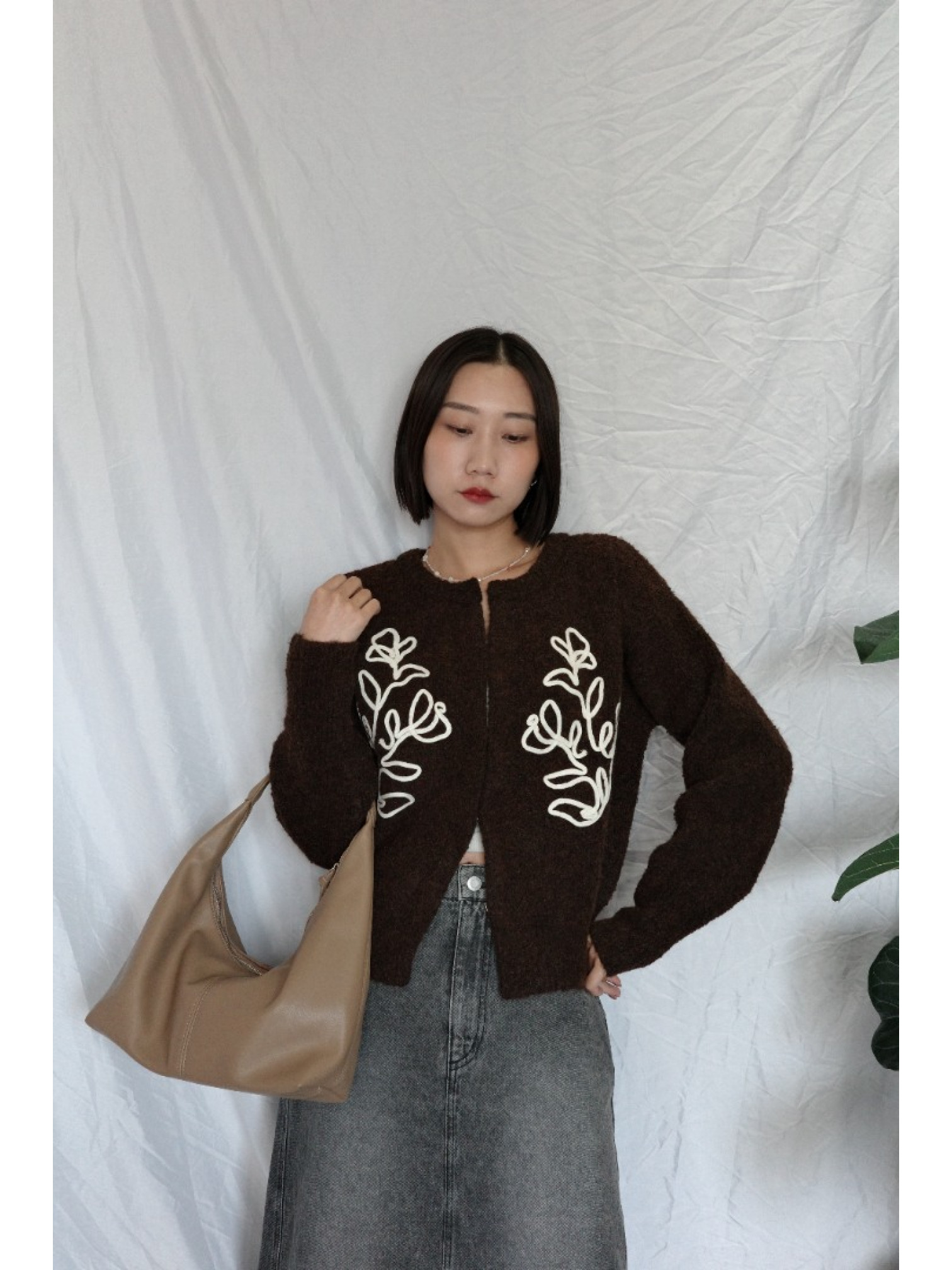 JP｜刺繡花卉羊毛開襟衫/咖