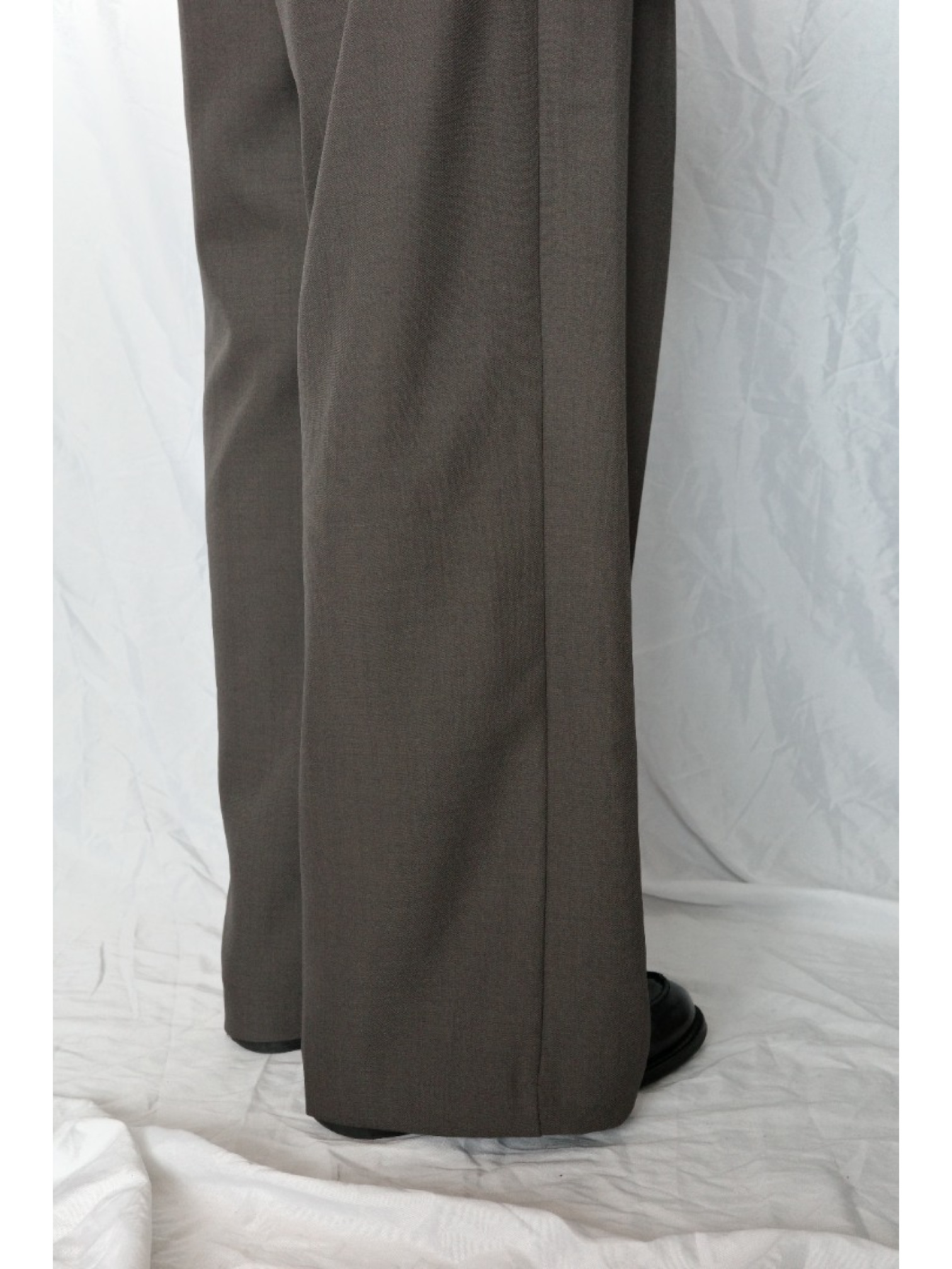 JP｜俐落收腰打褶西裝褲/灰咖M-L